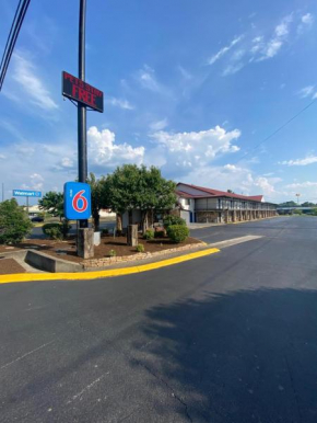 Motel 6 Manchester TN